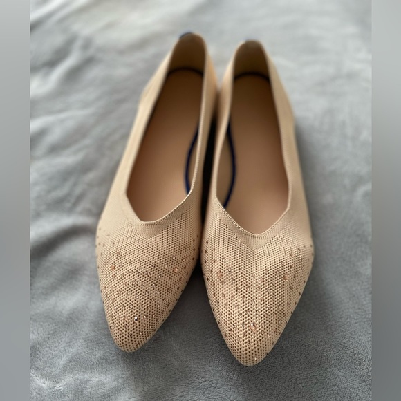 Adorable stretchy flats 8.5 neutral/beige - Picture 7 of 11